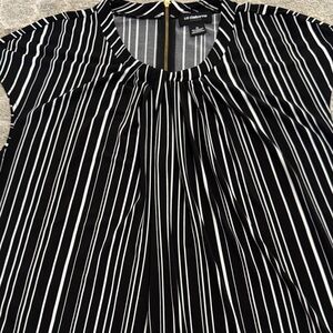 Liz Claiborne Women's Top with Black and White Stripes